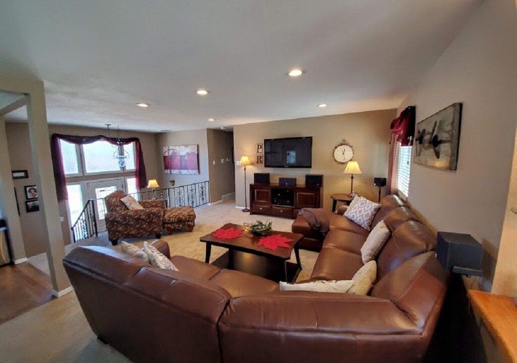 Photo of Livingroom in Columbine