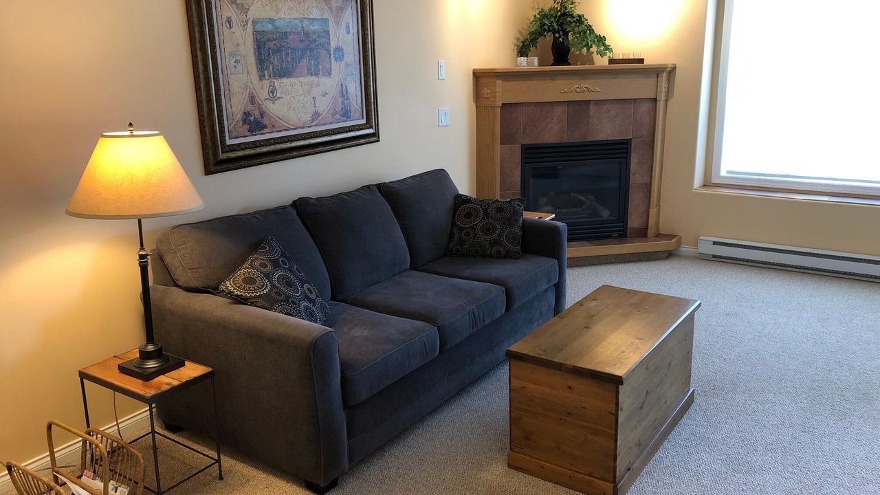 Photo of Livingroom in Okanagan-Similkameen