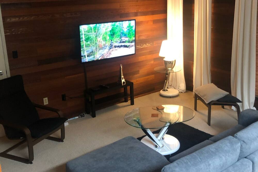 Photo of Livingroom in Port Moody