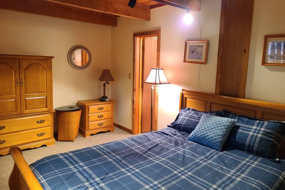 Photo of Bedroom in Bartlett