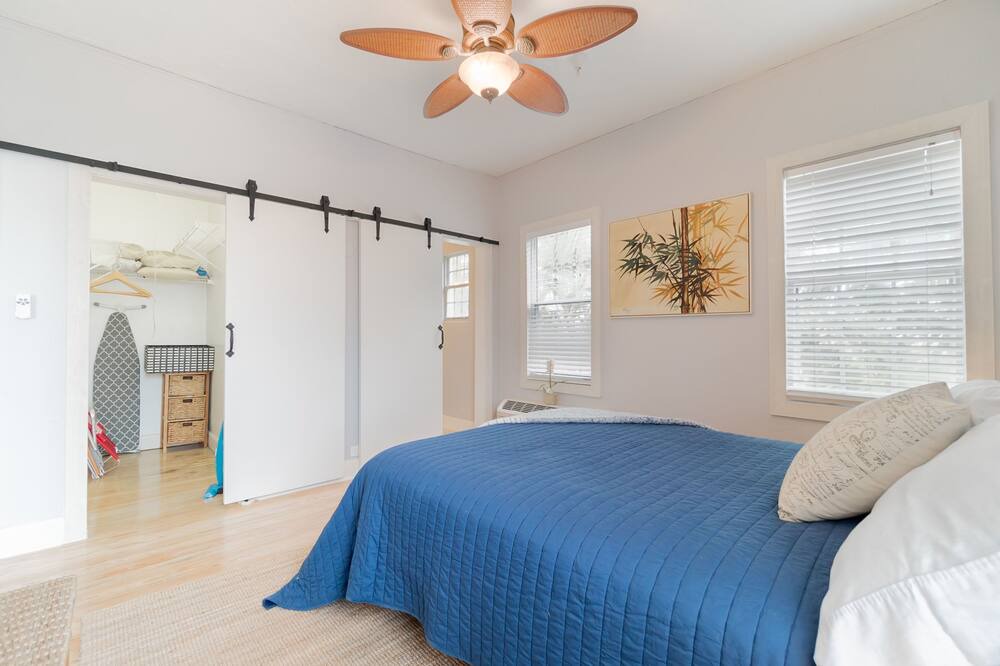 Photo of Bedroom in Palm Beach