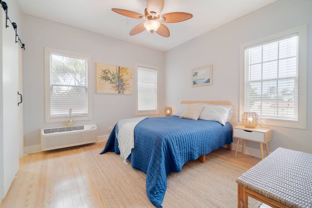 Photo of Bedroom in Palm Beach