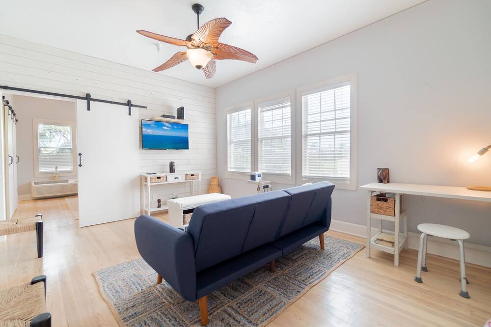 Photo of Bedroom in Palm Beach
