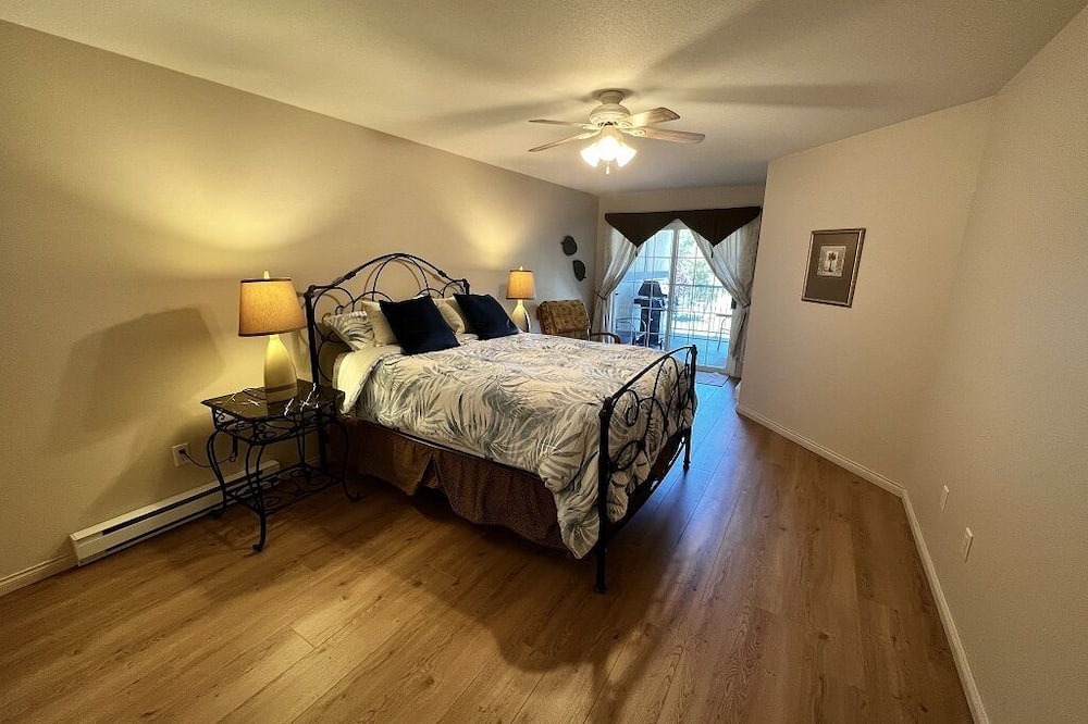 Photo of Bedroom in Okanagan-Similkameen