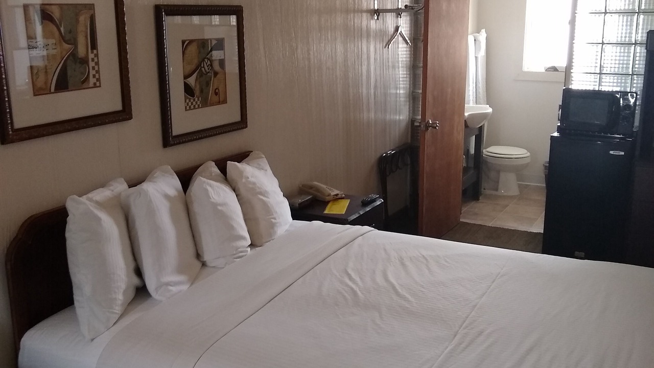 Photo of Bedroom in Lusk