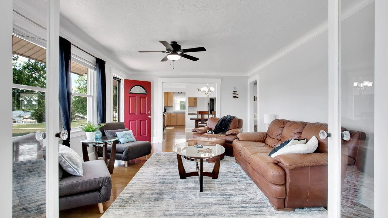 Photo of Livingroom in Chippewa Lake