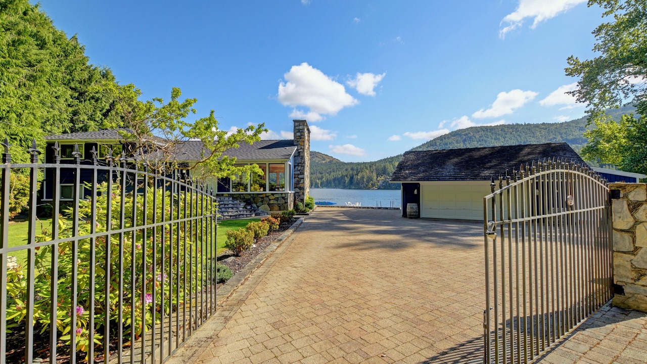 Photo of Outdoor in Shawnigan Lake