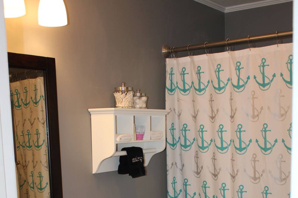 Photo of Bathroom in Southside