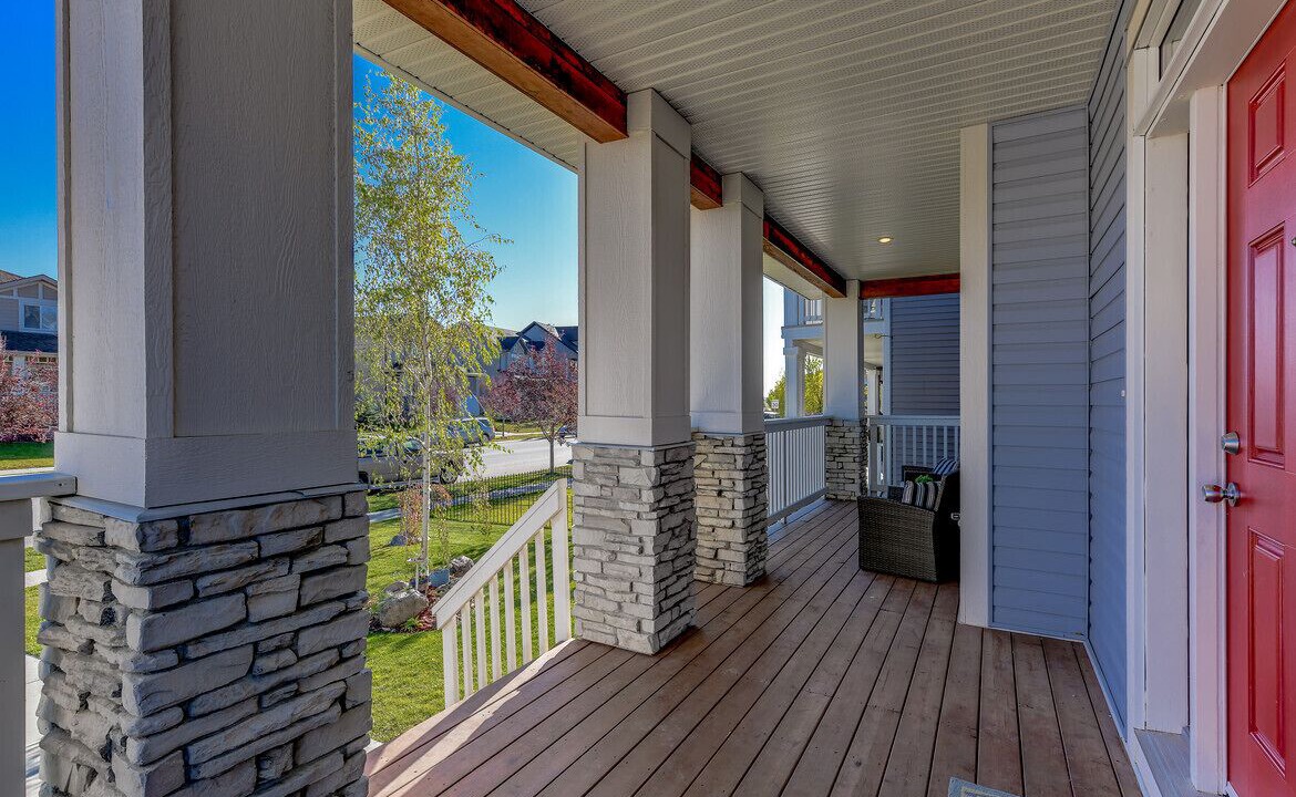 Photo of Patio Balcony in Cochrane