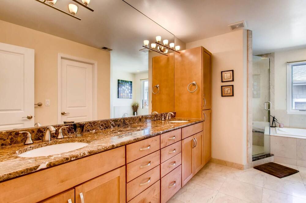 Photo of Bathroom in University Park