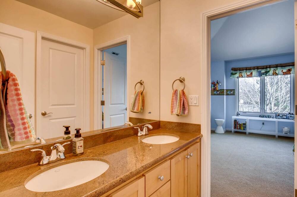 Photo of Bathroom in University Park