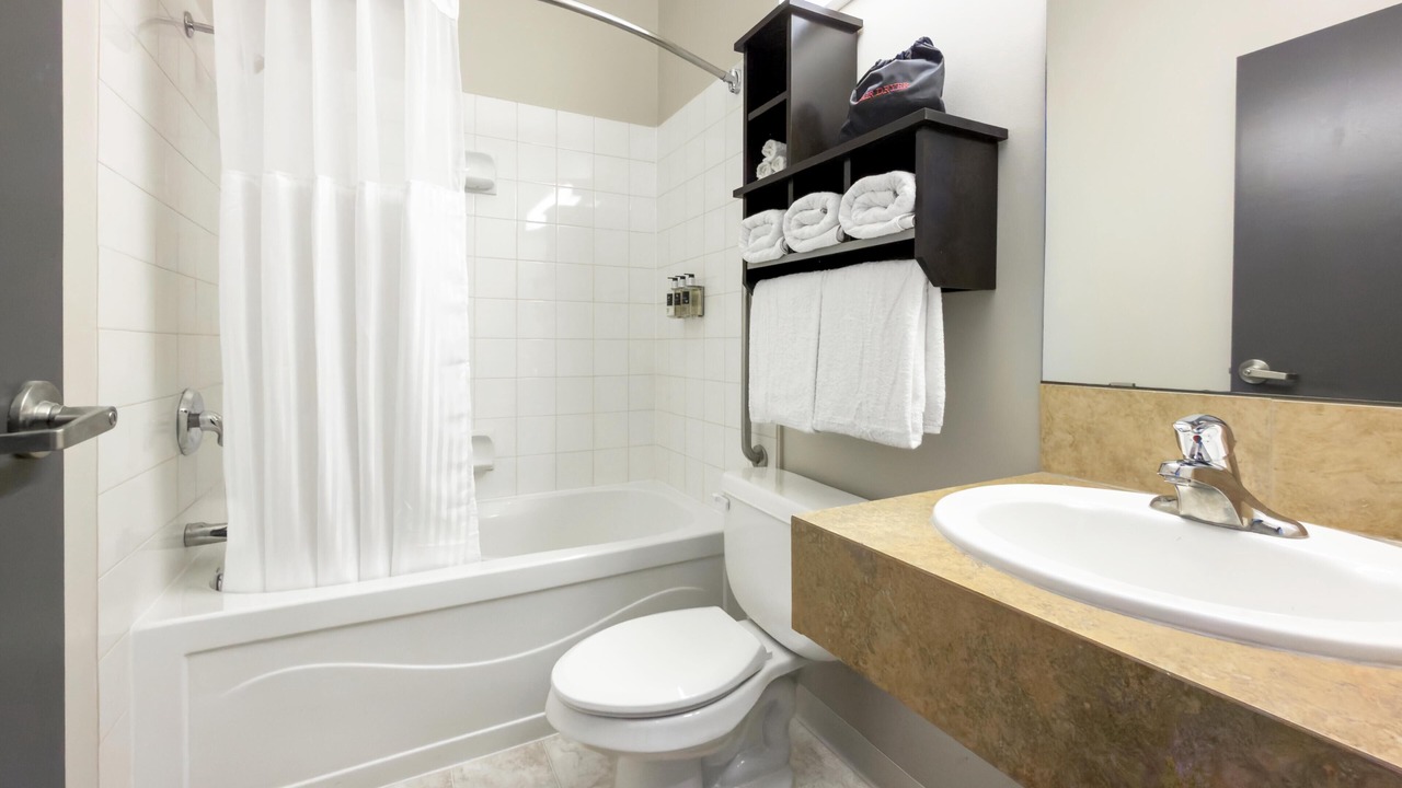 Photo of Bathroom in Innisfail