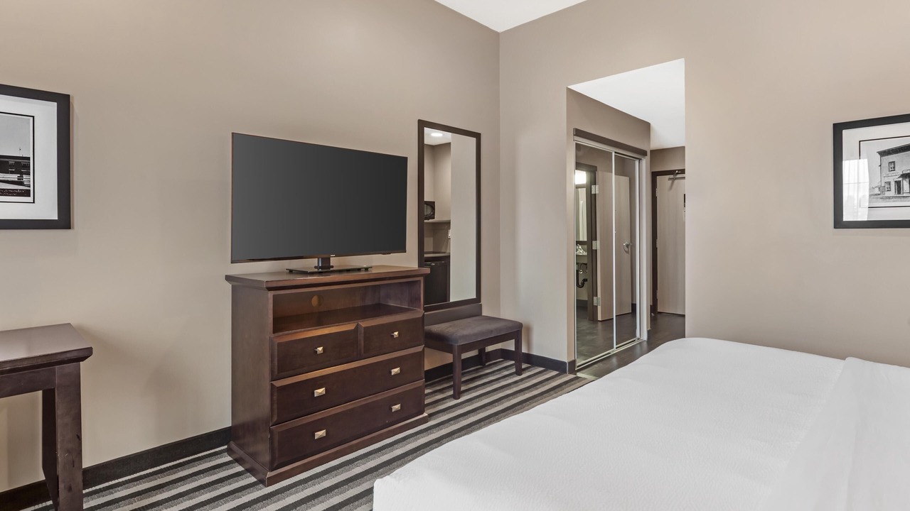 Photo of Bedroom in County of Vermilion River
