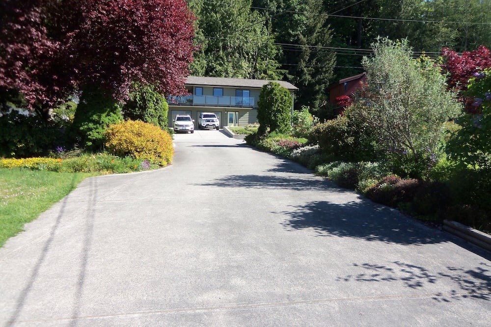 Photo of Outdoor in East Porpoise Bay