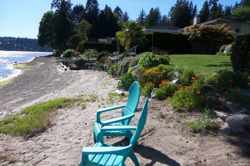 Photo of Others in East Porpoise Bay
