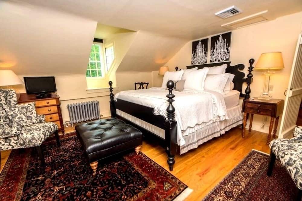 Photo of Bedroom in Queensbury