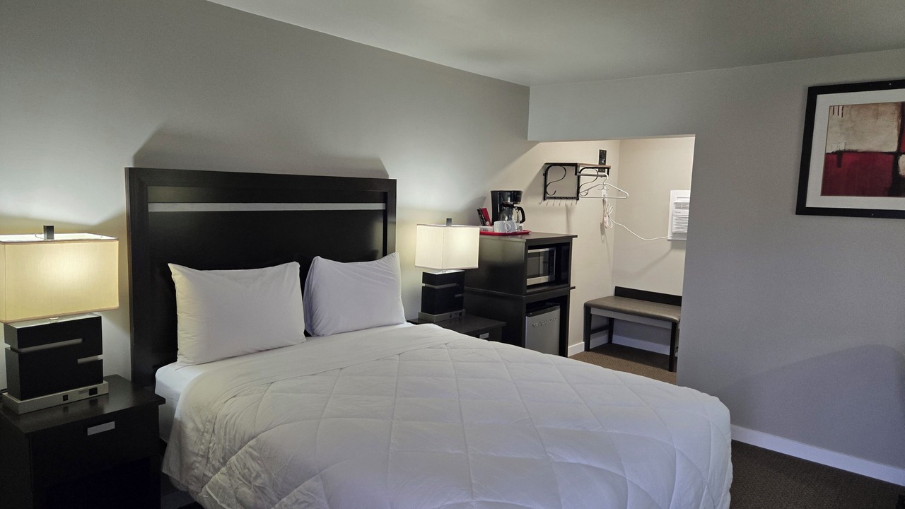 Photo of Bedroom in Fort Macleod