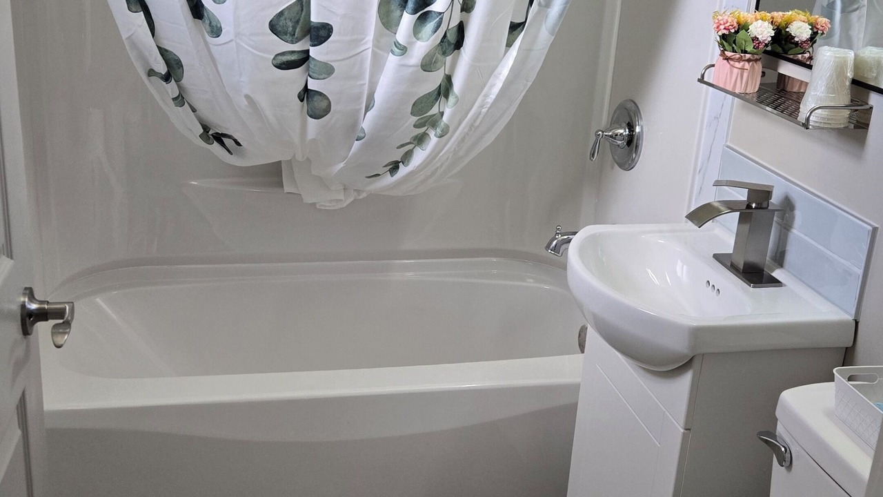 Photo of Bathroom in Fort Macleod
