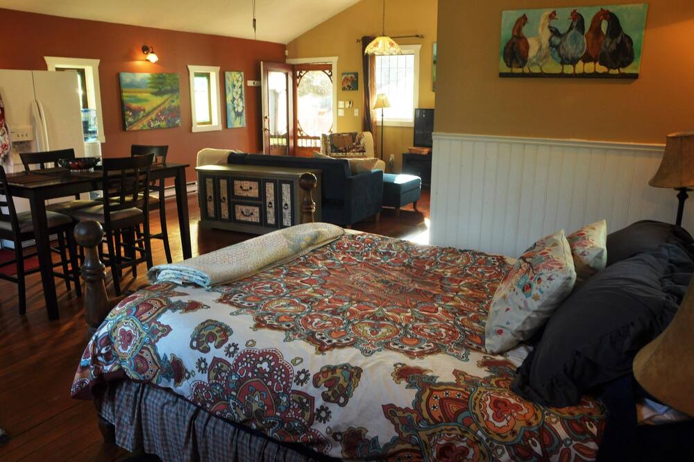 Photo of Bedroom in Yellow Point