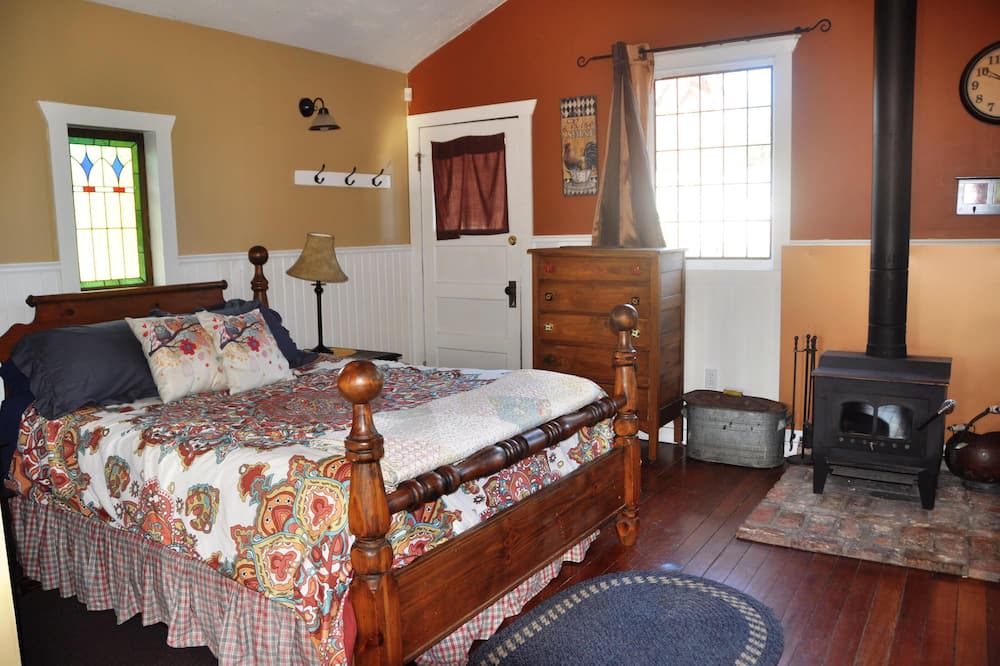 Photo of Bedroom in Yellow Point