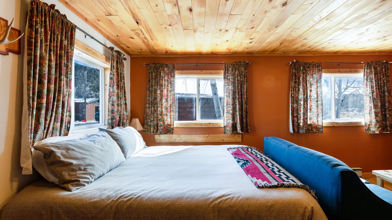 Photo of Bedroom in South Fork