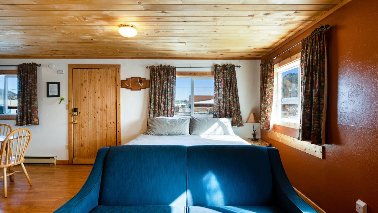 Photo of Bedroom in South Fork
