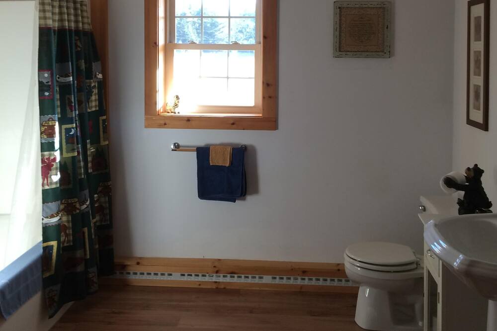 Photo of Bathroom in Errol