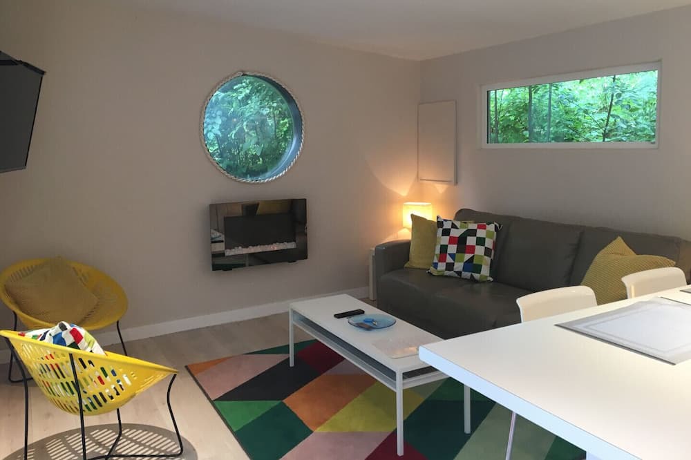 Photo of Livingroom in Cobble Hill