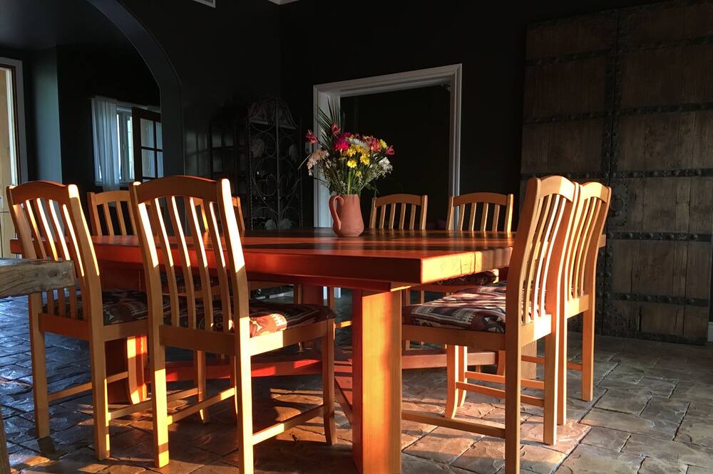 Photo of Bedroom in Okanagan-Similkameen