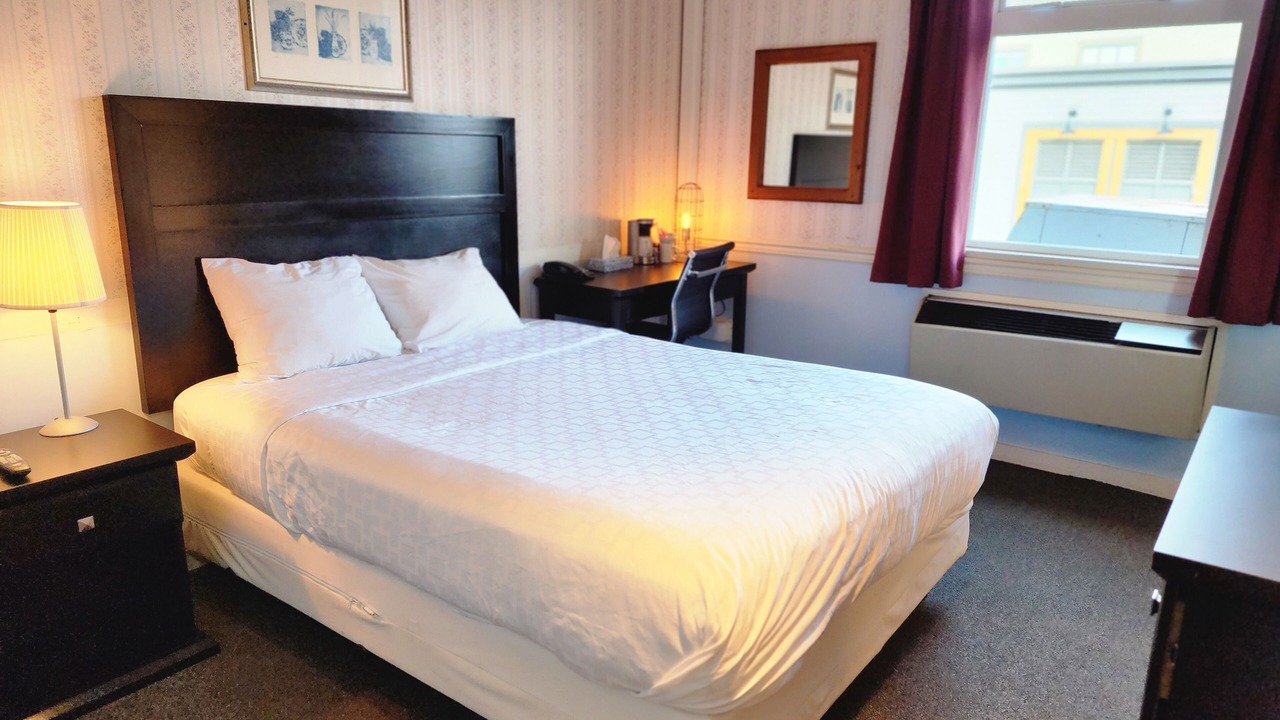 Photo of Bedroom in Steveston