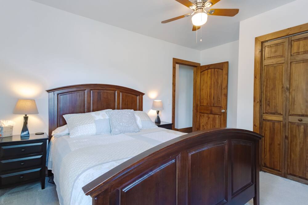 Photo of Bedroom in Almont