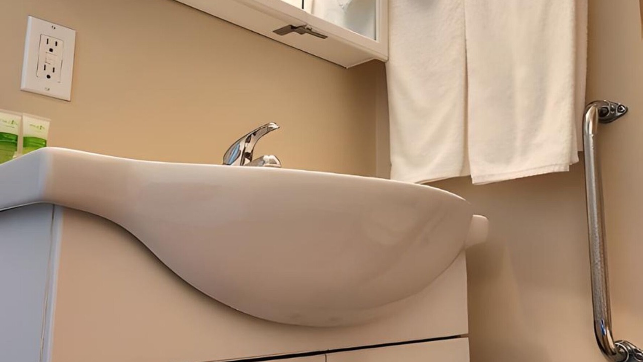 Photo of Bathroom in Medicine Hat