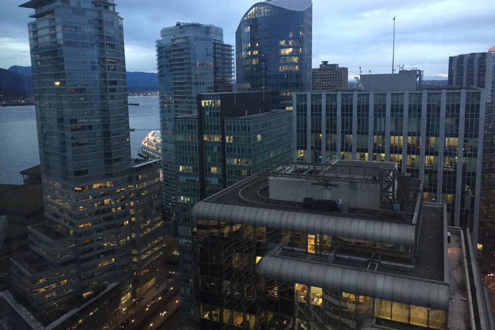 Photo of Patio Balcony in Coal Harbour