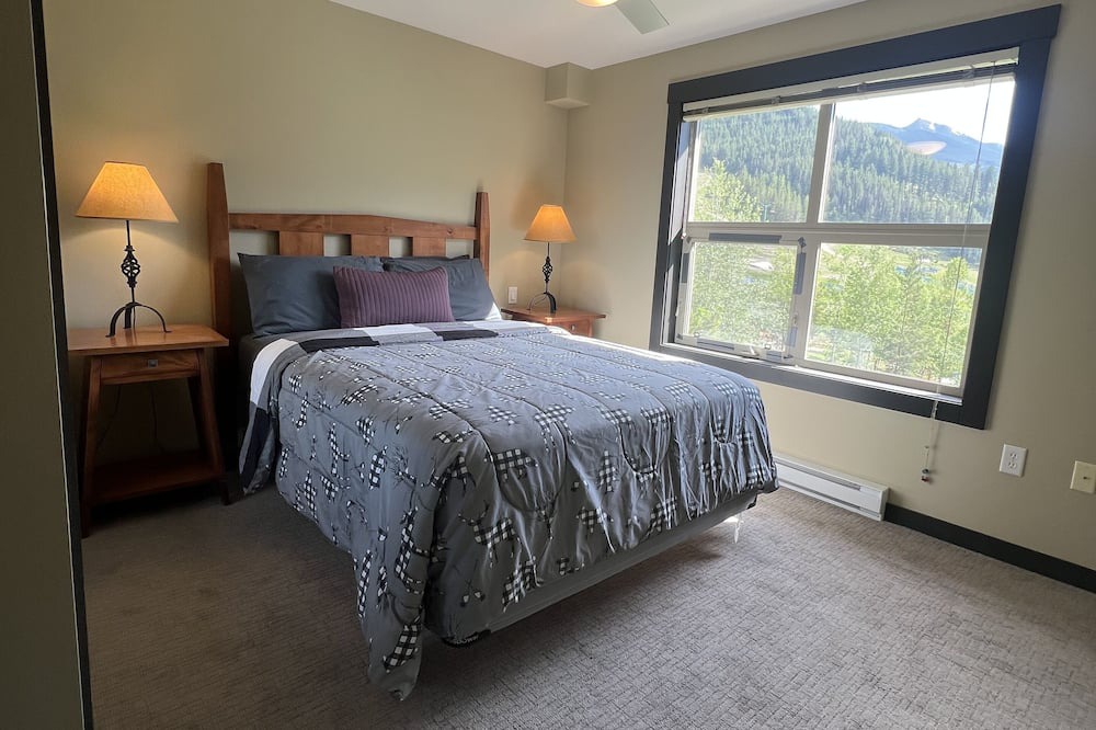Photo of Bedroom in East Kootenay