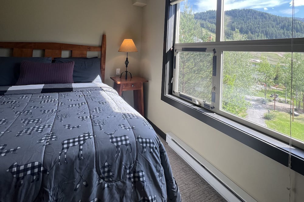 Photo of Bedroom in East Kootenay