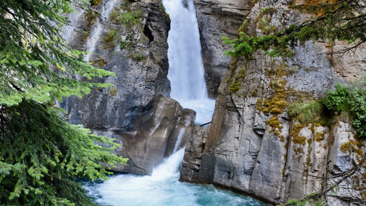 Photo of Outdoor in Johnston Canyon