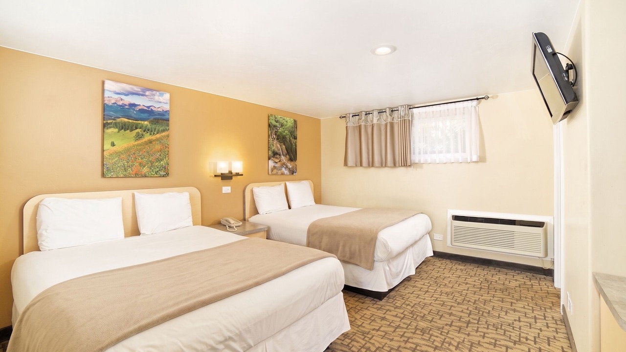 Photo of Bedroom in Glenwood Springs