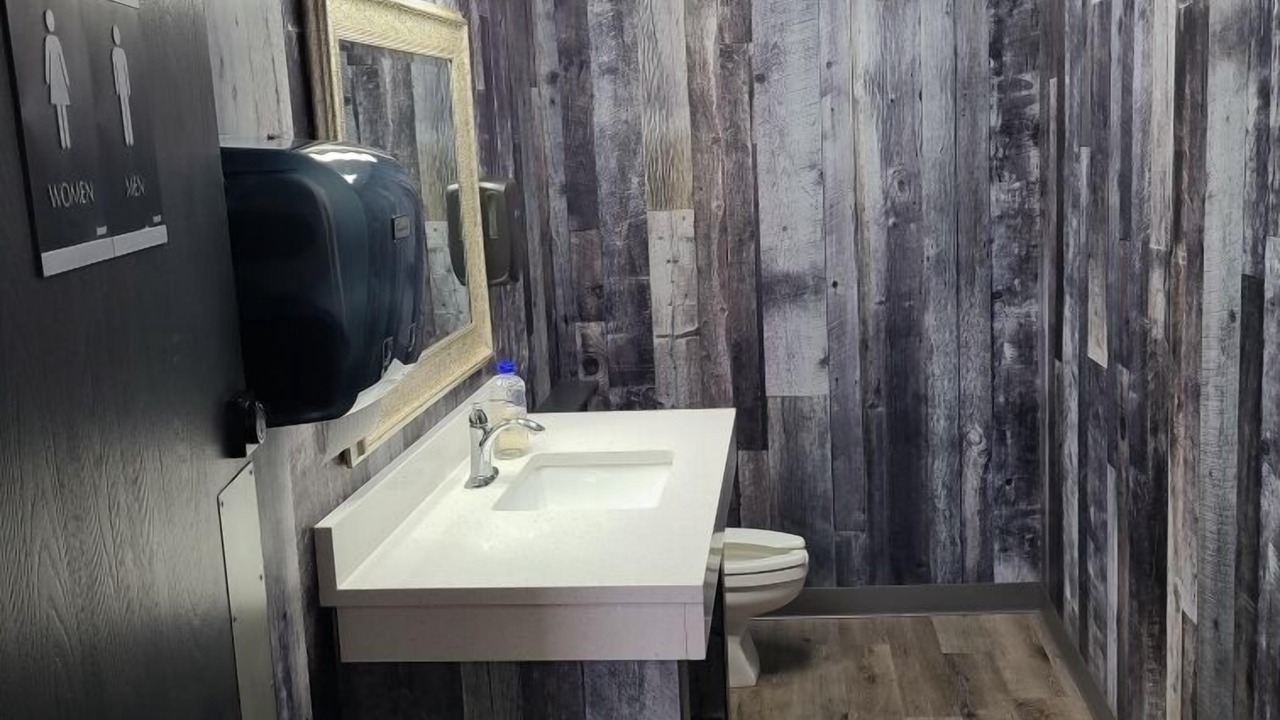 Photo of Bathroom in Gibbons
