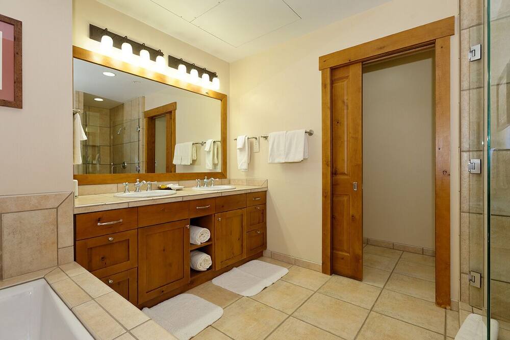 Photo of Bathroom in Snowmass Village