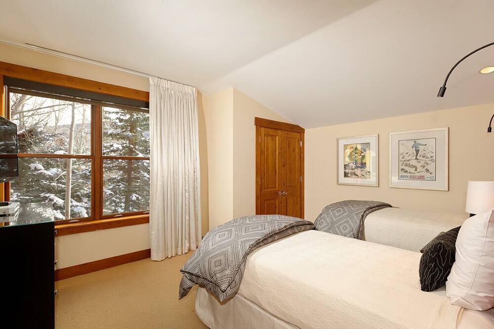 Photo of Others in Snowmass Village