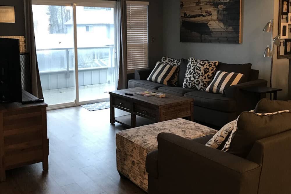 Photo of Livingroom in Shawnigan Lake