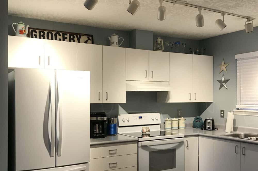 Photo of Kitchen in Shawnigan Lake