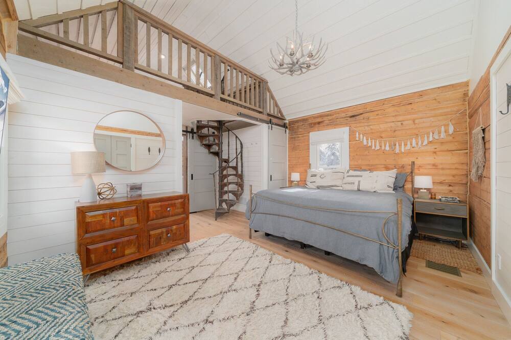Photo of Bedroom in Crested Butte