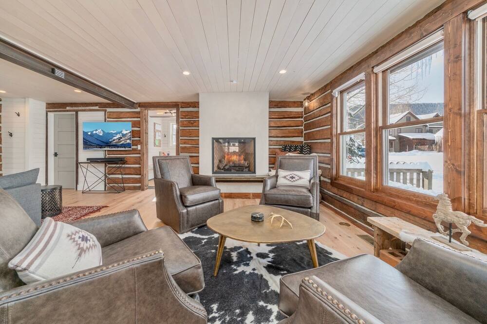 Photo of Livingroom in Crested Butte