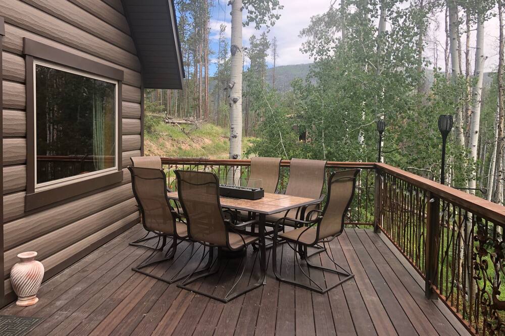 Photo of Patio Balcony in Crystal Lake