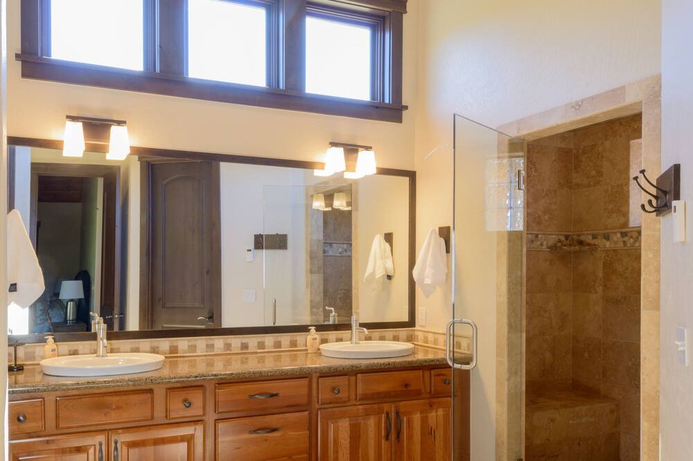 Photo of Bathroom in Crested Butte South