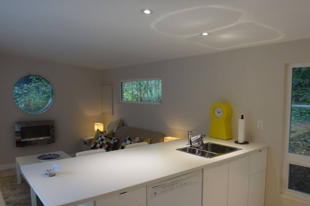 Photo of Livingroom in Cobble Hill