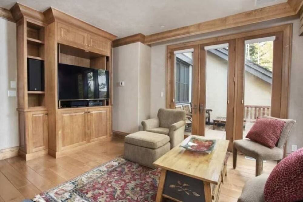 Photo of Livingroom in Snowmass Village