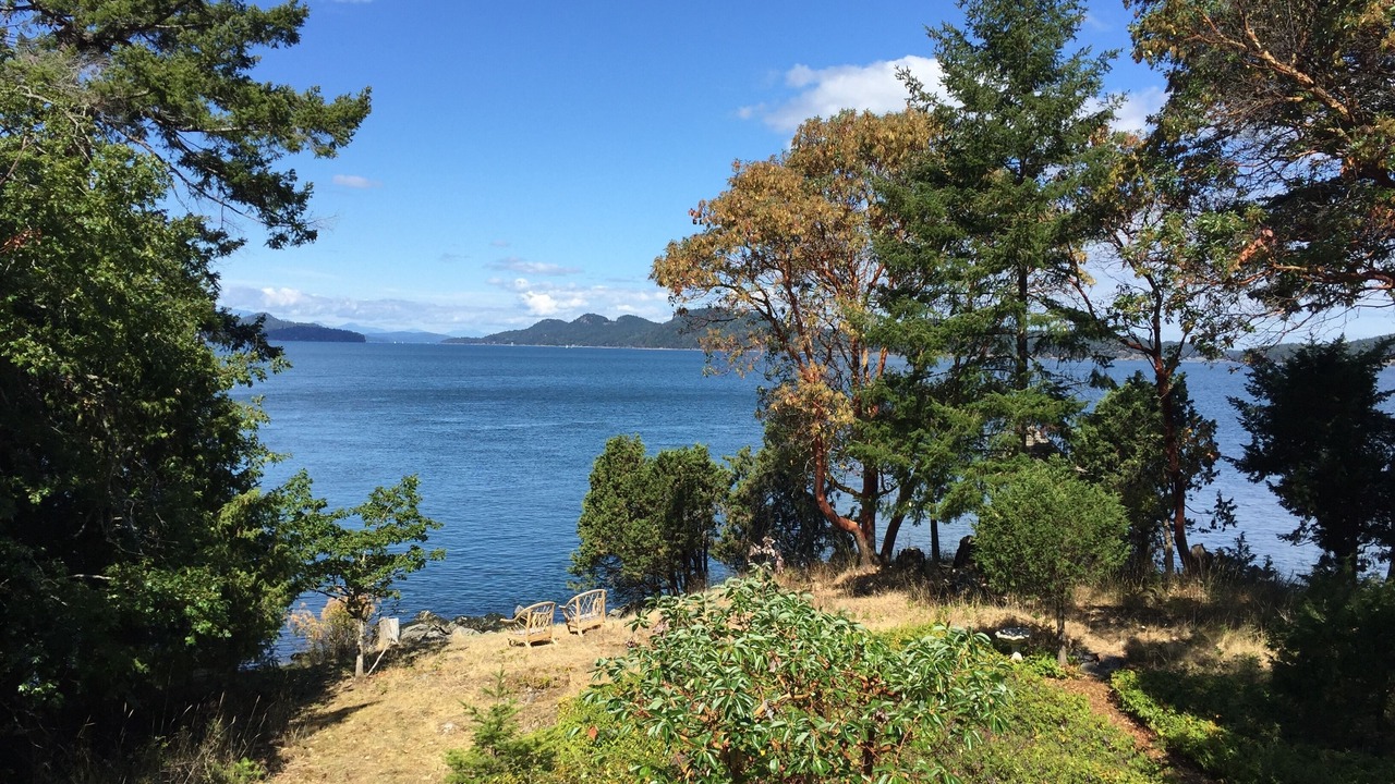 Photo of Patio Balcony in Saturna Island