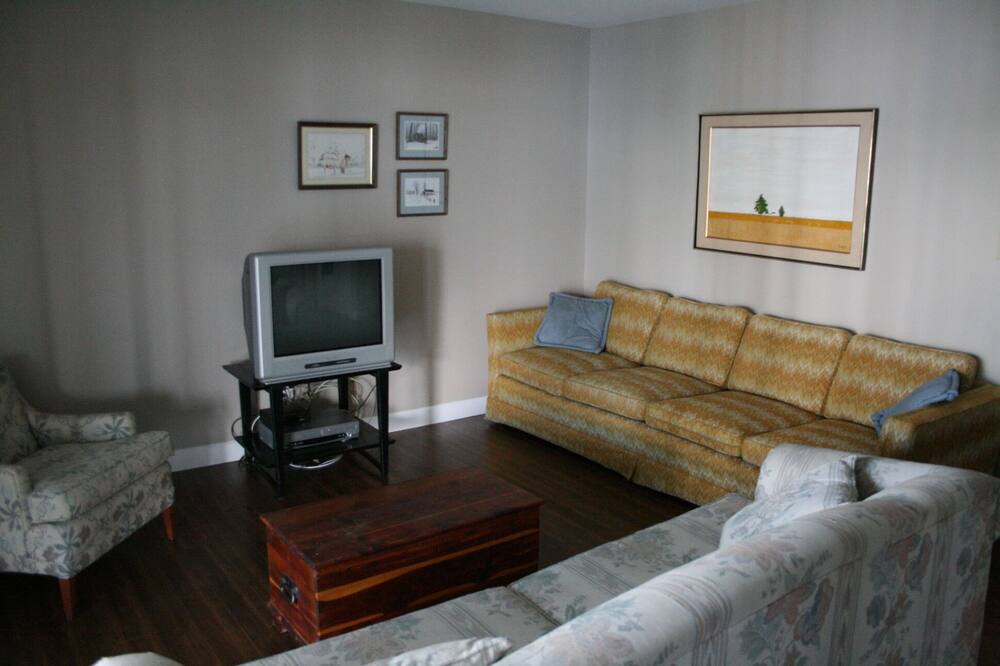 Photo of Livingroom in Pender Island